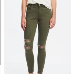 Forest green old navy skinny jeans with rips